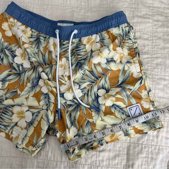 American Eagle Men’s Lined Swim Suit Trunks Floral Size Medium - Picture 6 of 9
